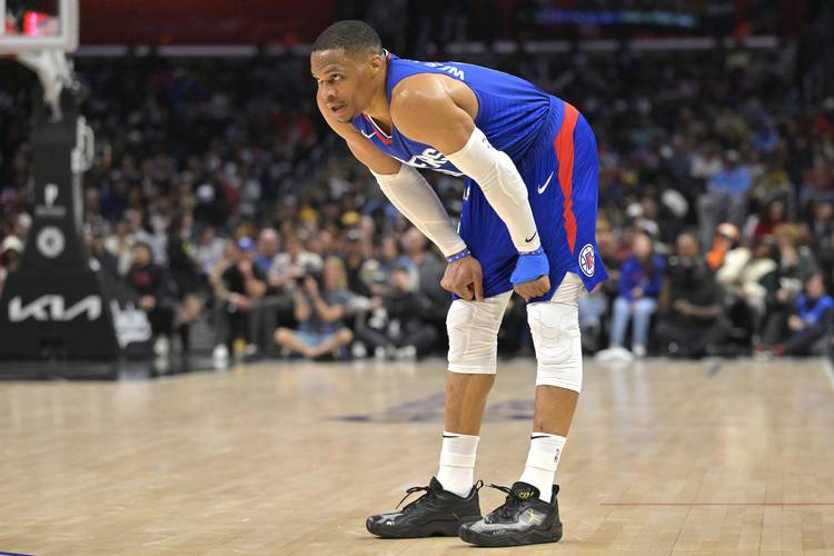 罗马诺：若谢什科愿意加盟，曼联将会为莱比锡提供报价（罗马诺透露：若谢什科同意加盟，曼联将向莱比锡递交报价）