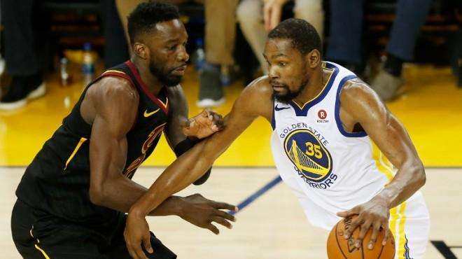 每体：曼城加速球员清洗进程，麦卡蒂与格10等4人为离队候选（每体：曼城加速阵容清理，麦卡蒂与格10等4人列入离队候选名单）