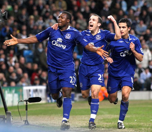 阿森纳欧冠小组／联赛阶段取得10连胜，仅次于拜仁和利物浦（阿森纳欧冠小组赛与联赛豪取10连胜，仅逊拜仁与利物浦）